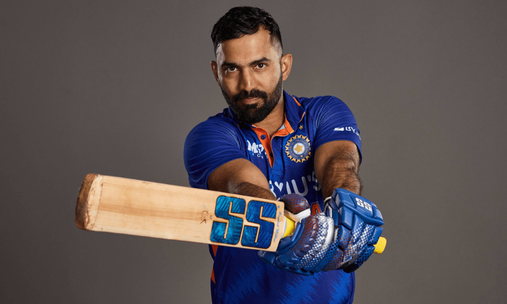 Dinesh Karthik pens emotional message for RCB supporters following his World Call Cup