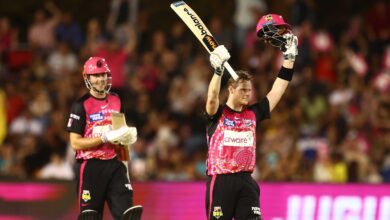 Steve Smith brings up maiden BBL in style