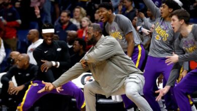 Lakers set franchise record for three-pointers in dominant win over Pelicans
