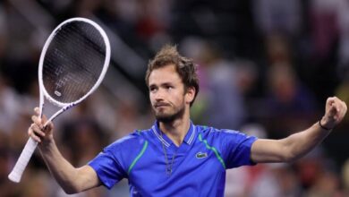 Medvedev overcomes ankle injury to defeat Zverev in Indian Wells