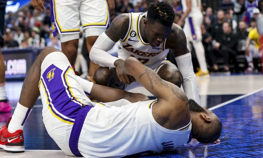 Lakers' LeBron James to Miss "Indefinite Amount" of Games Due to Foot Injury