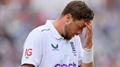 Ashes Third Test: Ollie Robinson Injured, England Dominates Australia's Batting