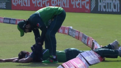 Naseem Shah gets back on field after suffering a massive injury scare against Bangladesh; Netizens applaud