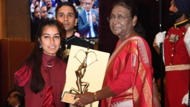 National Sports Awards 2023: Para Archer Sheetal Devi Stands Out in Prestigious Ceremony